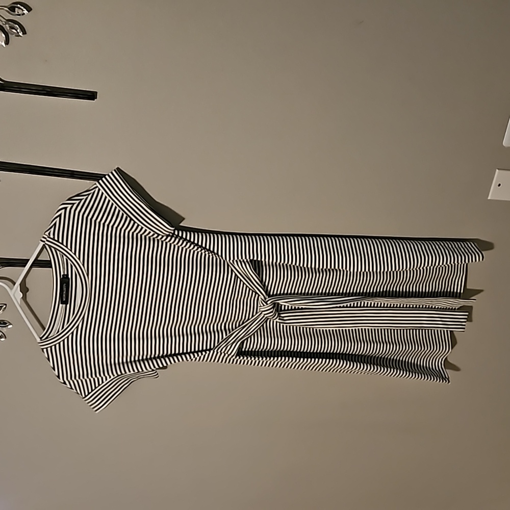 Womens striped dress with pockets,  small